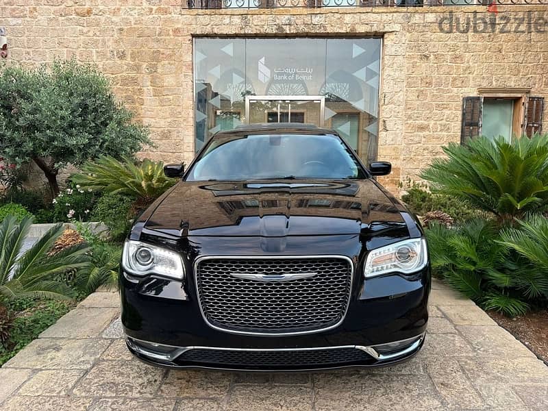 Chrysler 300c S Model 2016 Black / Black 1