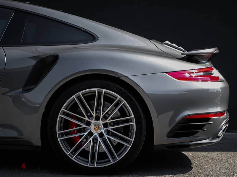 Porsche 911 Turbo Coupe MY2017 5