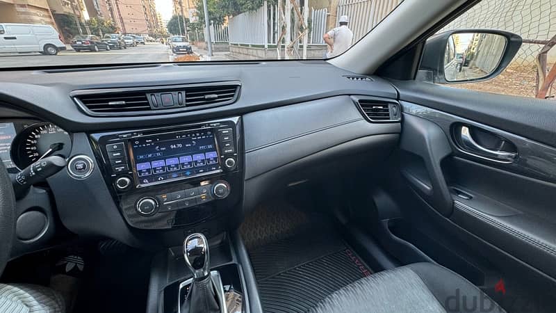 Nissan X-Trail 2018 only 15.000 company 5