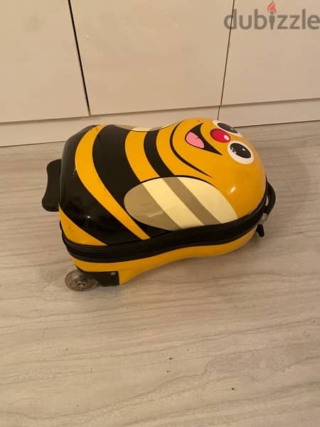 children’s bumble luggages trolley and suitcase 1