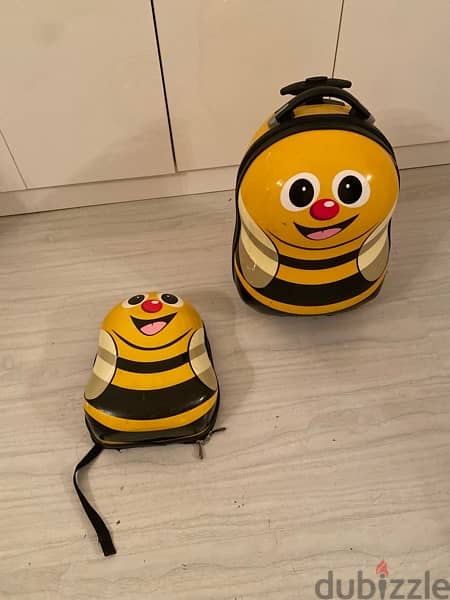 children’s bumble luggages trolley and suitcase 2