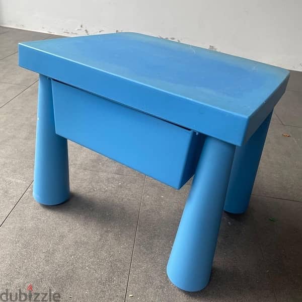 ika mammut blue small kids table with drawer 1