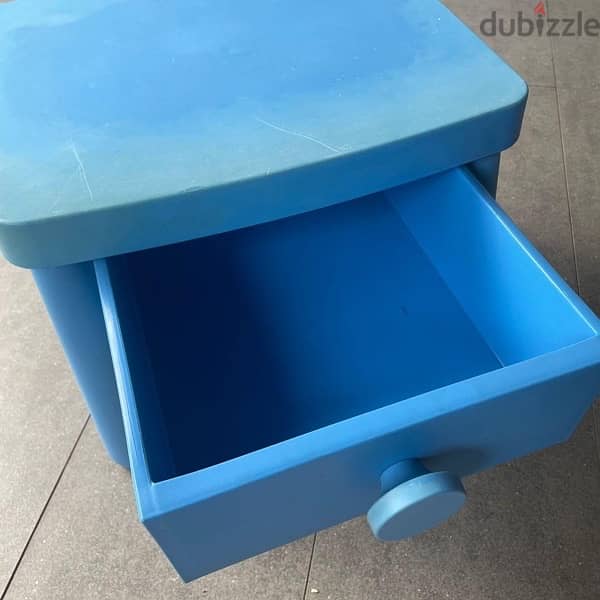 ika mammut blue small kids table with drawer 6