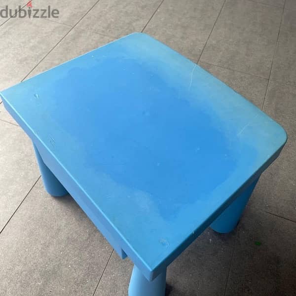 ika mammut blue small kids table with drawer 7