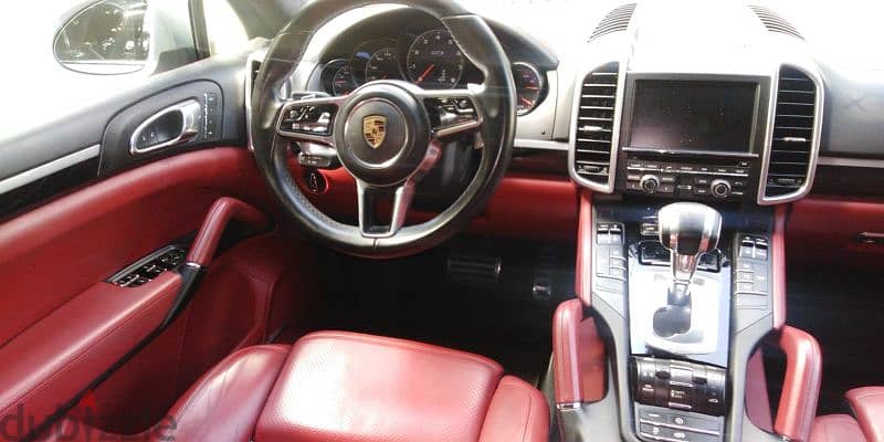 Porsche Cayenne GTS 2016 9