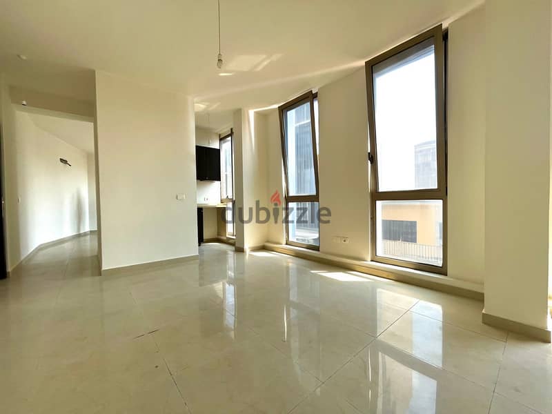 JH24-3543 Office 60m for rent in Ashrafieh, $ 700 cash 3