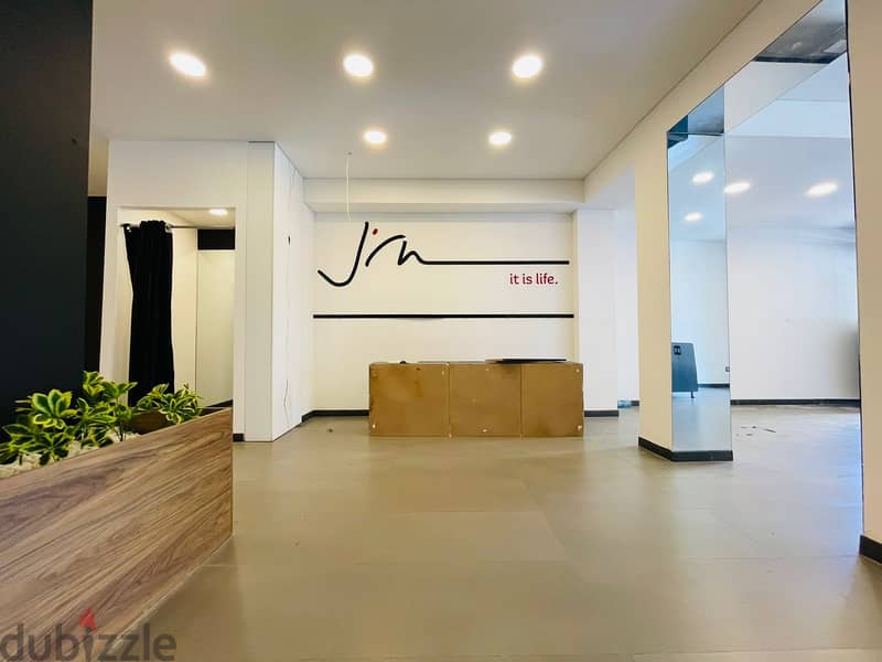 JH24-3544 Shop 175m for rent in Achrafieh, $ 2,000 cash 0