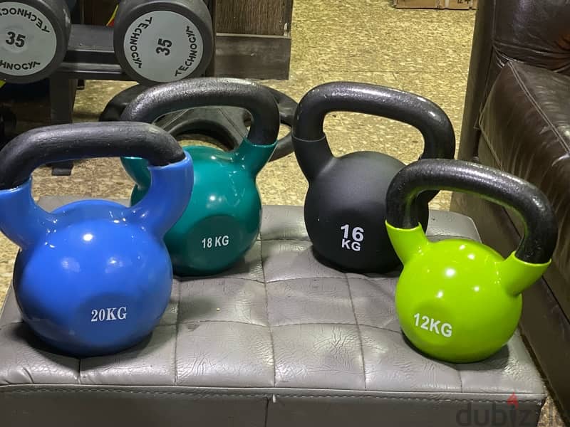 kettle bell new available from 2kg to 20kg starting 2.50$ 1