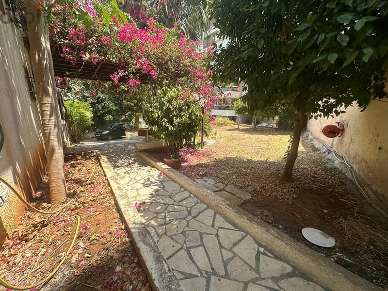 Land & detached house for sale in sin el fil 10