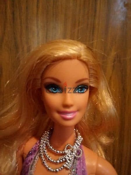 FASHIONISTA STYLES GLAM SWAPPIN Mattel 2011 Great Articulated doll=21$ 2