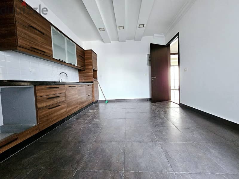 RA24-3545 Elegant Apartment 270 m² with Modern Amenities in Clemenceau 8