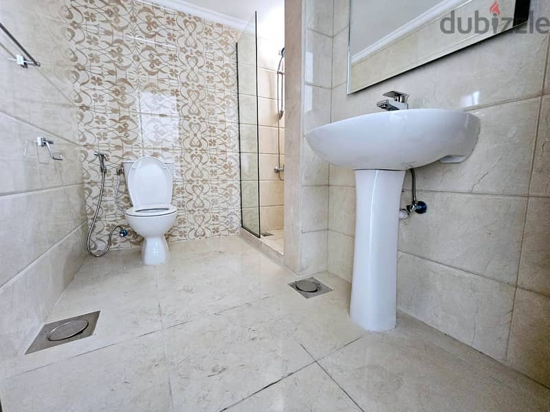 RA24-3545 Elegant Apartment 270 m² with Modern Amenities in Clemenceau 11