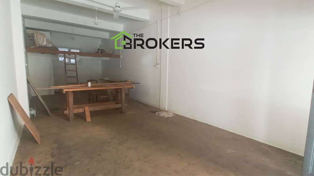 Warehouse for Rent in Adlieh مستودع للايجار في العدلية 1