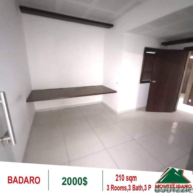 2000$!! Office for rent located in Badaro 5