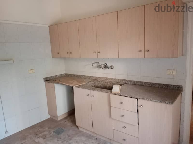 SUPER CATCH IN AIN EL REMMANEH PRIME (180Sq) 3 BEDROOMS, (ARR-107) 4