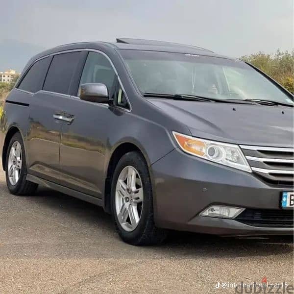 Amazing 8 seater Honda Odyssey 2020 like new 7