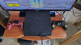 PS4 Slim 1 Terra for Sale with 5 CDs 0