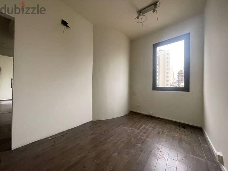 JH24-3551 Office 65m for rent in Achrafieh, $ 700 cash 1