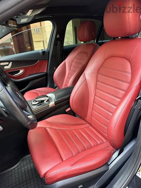 Mercedes C 300 AMG-line 4matic 2018 black on red (clean carfax) 8