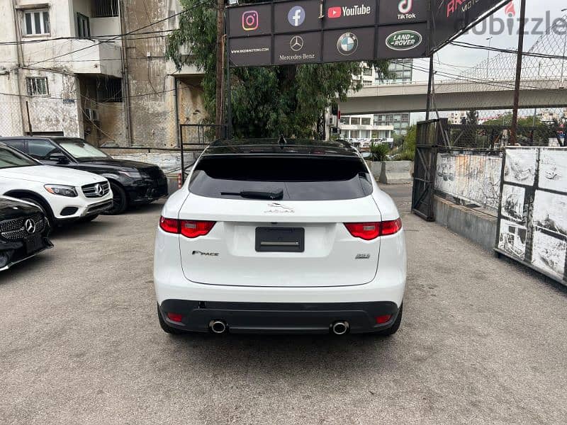 Jaguar F-Pace 35T Premium 2017 4