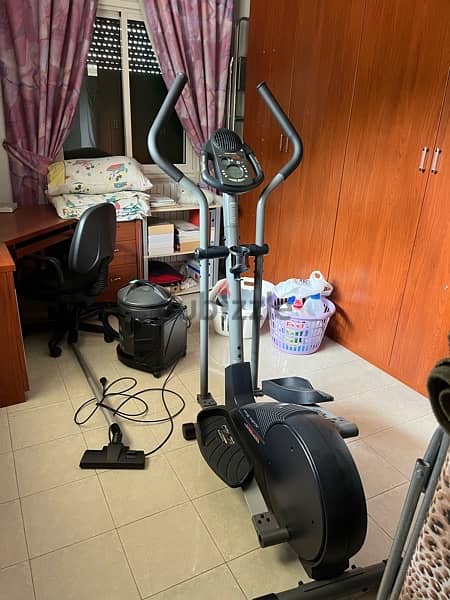 Proform Elliptical Machine 1