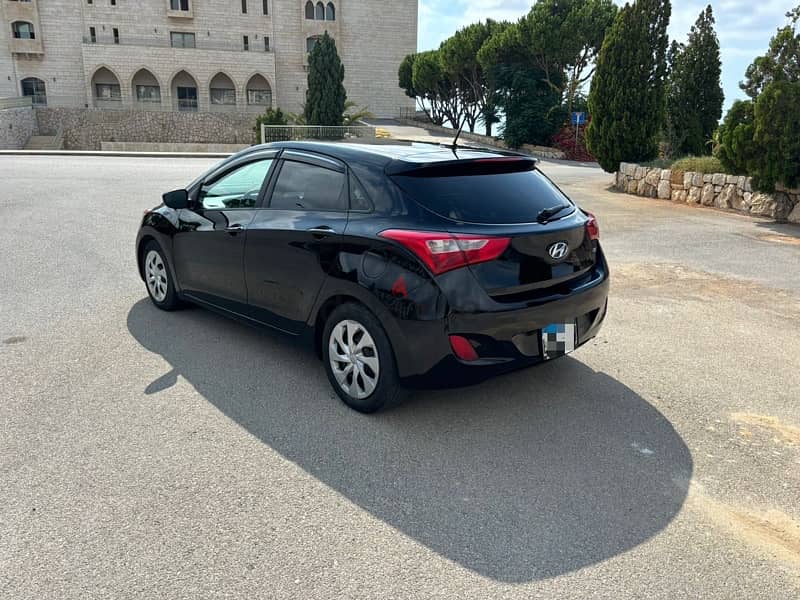 Hyundai Elantra GT 2014 1