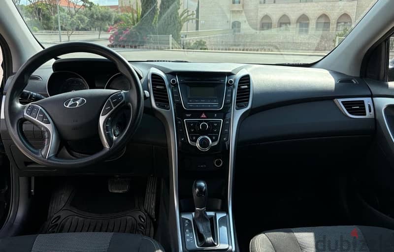 Hyundai Elantra GT 2014 3