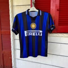 INTER MILAN Vintage Vieri #32 Jersey. (S/M)