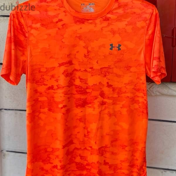 UNDER ARMOUR Orange Sports T-Shirt. (M) 1