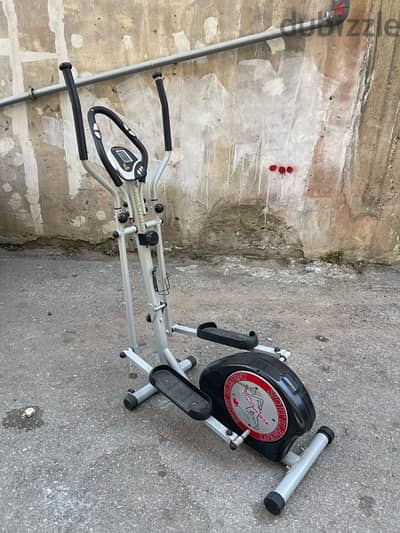 elliptical like new very good quality