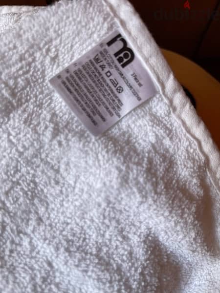 2 babies  towels new without tag 1