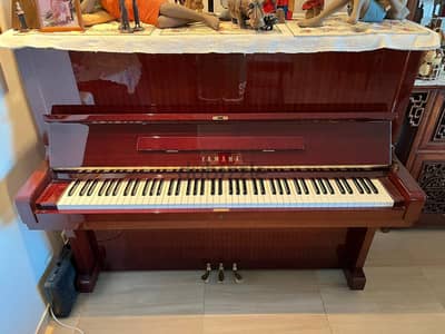 Yamaha U2 piano made in Japan (great condition)