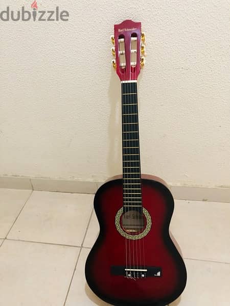 Karl Schneider medium size classical guitar 0