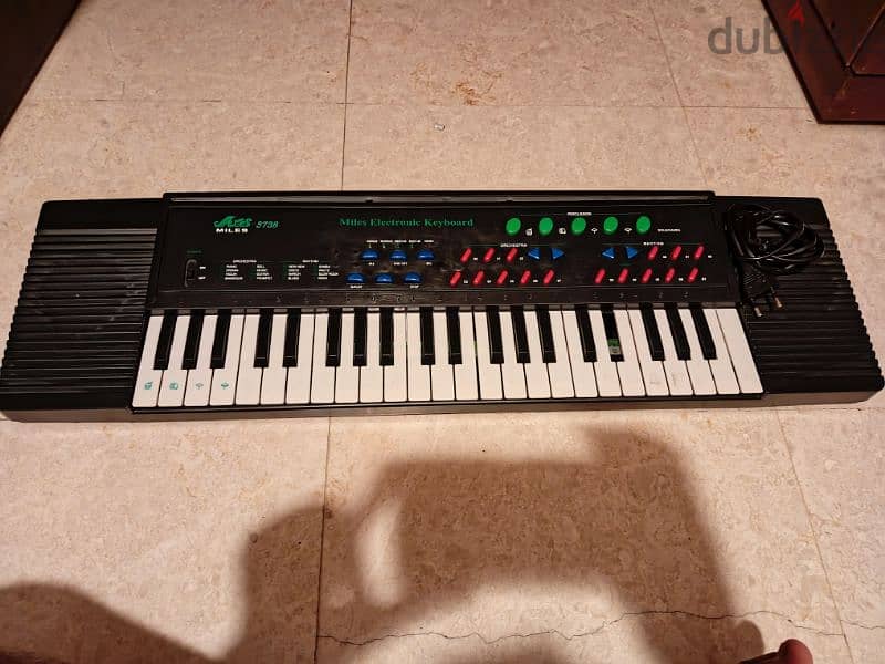 Miles Electronic Keyboard 0