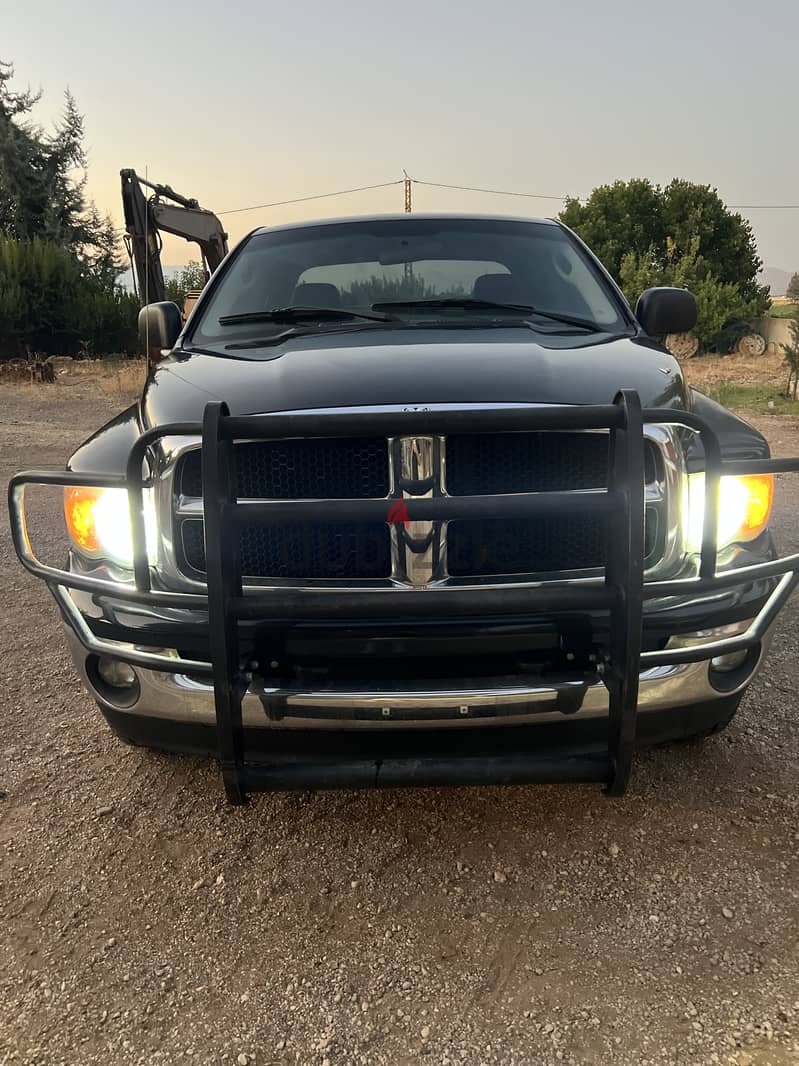 Dodge Ram 2005 1500 hemi v8 5.7L 1