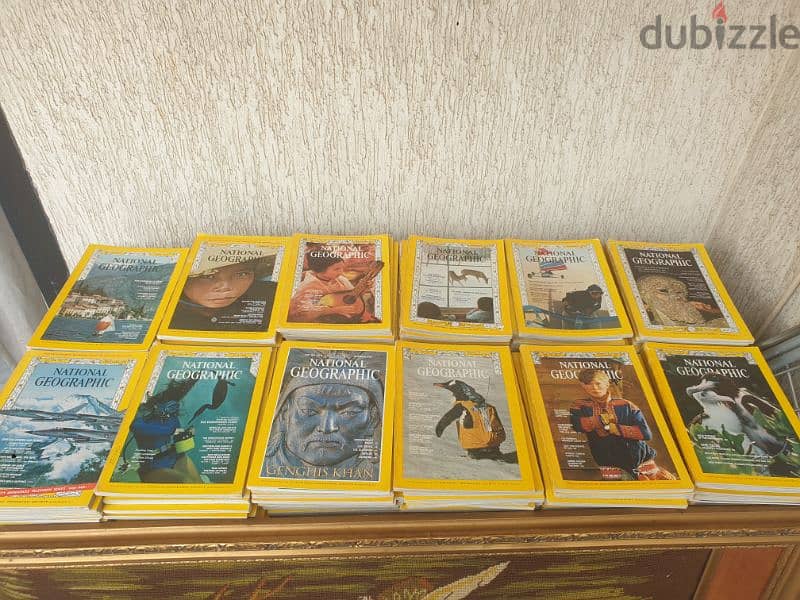 huge collection of national geographic,240 magazines 3