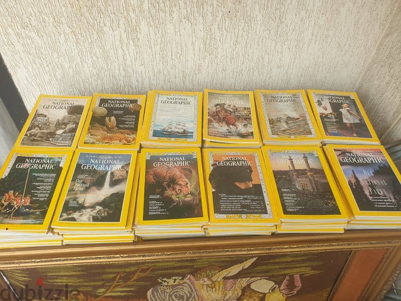 huge collection of national geographic,240 magazines 19