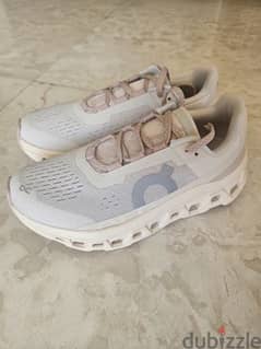 on cloud shoes size 38