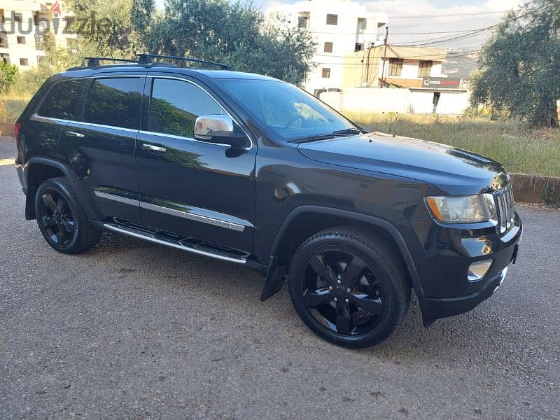 Jeep Grand Cherokee Overland 2011 17