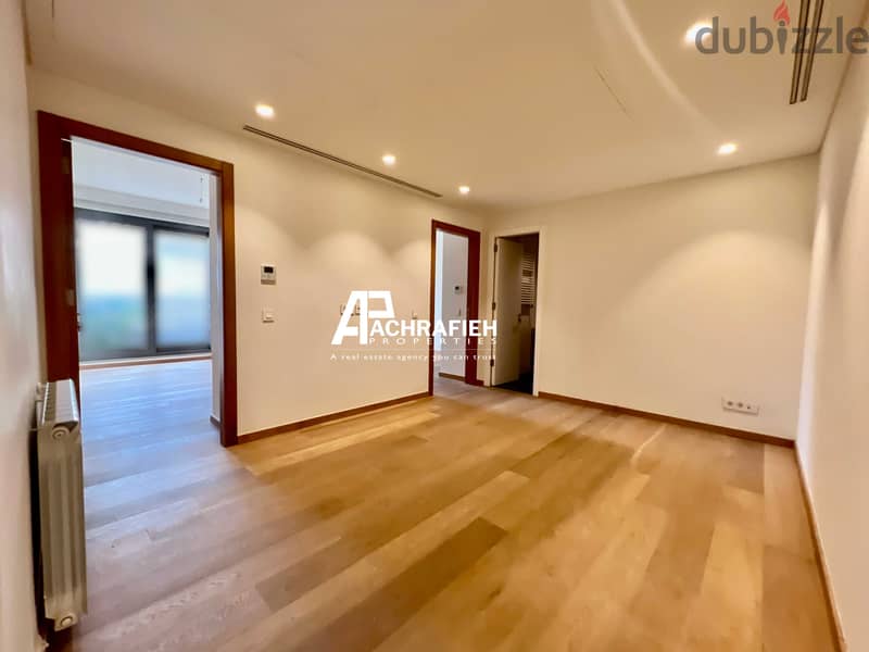 Apartment For Sale In Achrafieh - شقة للبيع في الأشرفية 8