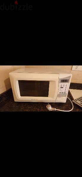 microwave daewoo white 0