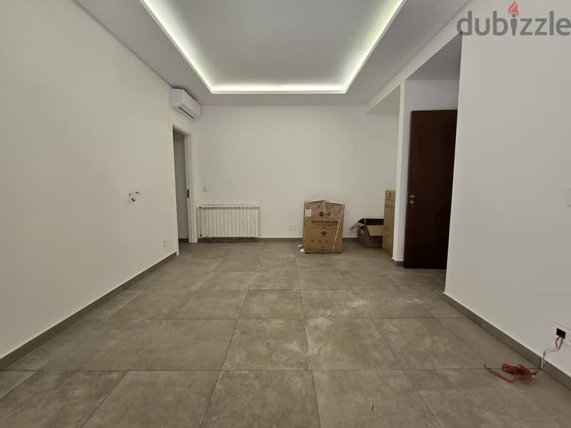 Apartment with terrace for rent in Mtaylebشقة مع تراس للايجار 6