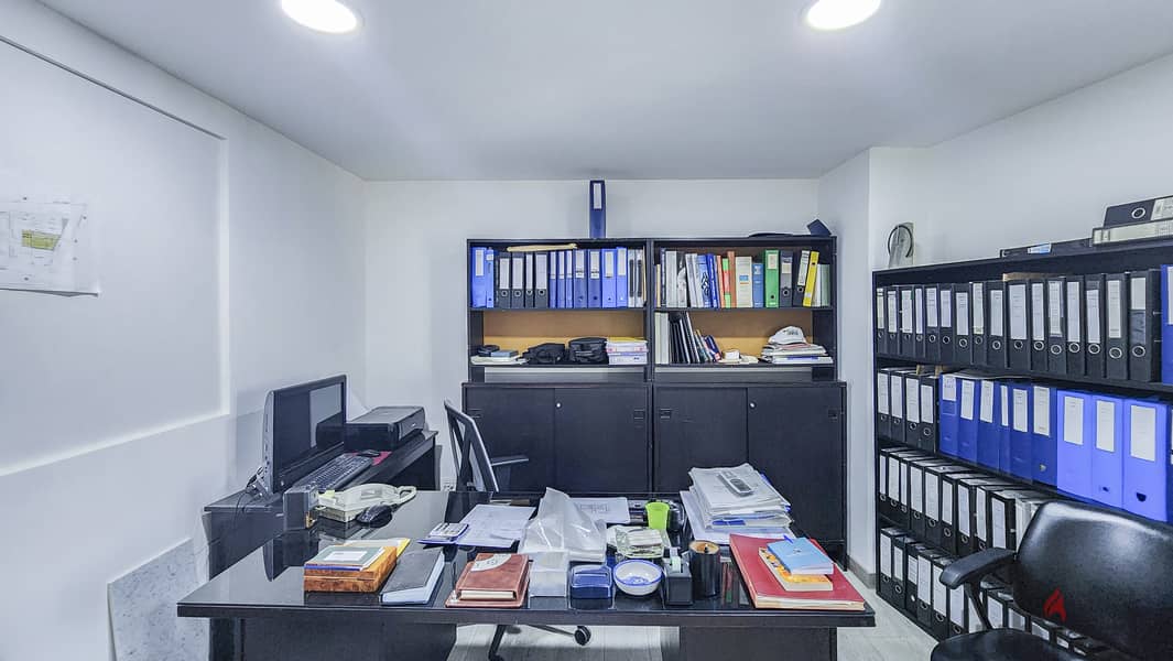 Office For Rent in Achrafieh مكتب مفروش للإيجار في الأشرفية موقع متميز 6