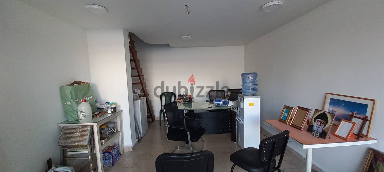 Shop with mezzanine in Jal el dib for rent 2