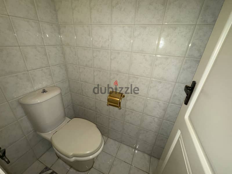 RWK255JS - Used And Well Maintained Rooftop For Sale in Ballouneh 17