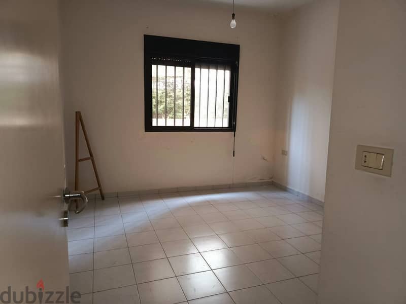 Apartment For Sale In Qornet El hamraشقة للبيع في قرنة الحمرا 4