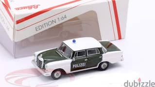 Mercedes (W110) Police 1961 diecast car model 1;64.