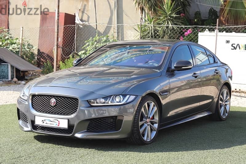 Jaguar XE 2016 1