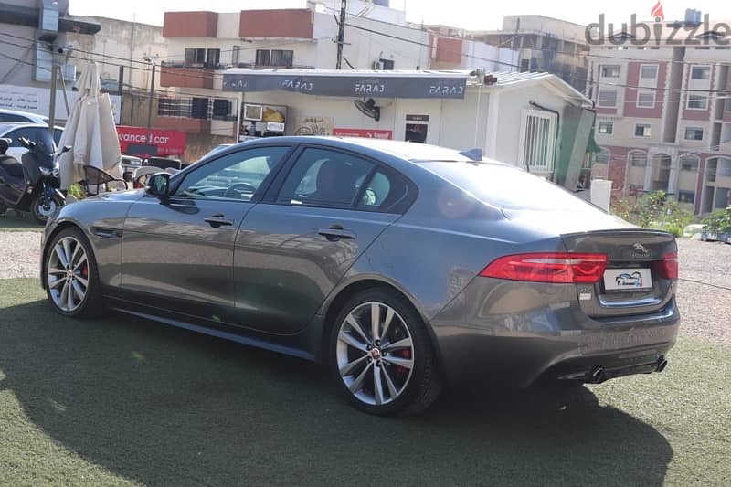 Jaguar XE 2016 6