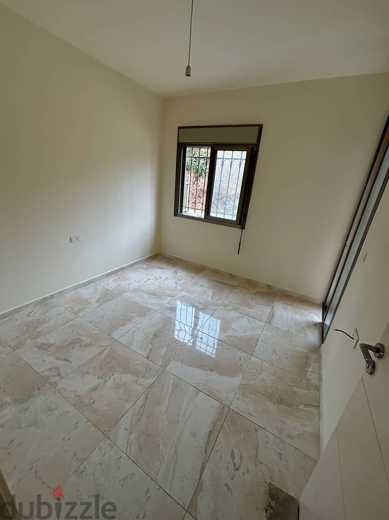 Kfaryassine | Building Age 7 | Brand New 110m² | Balcony | Open View 4